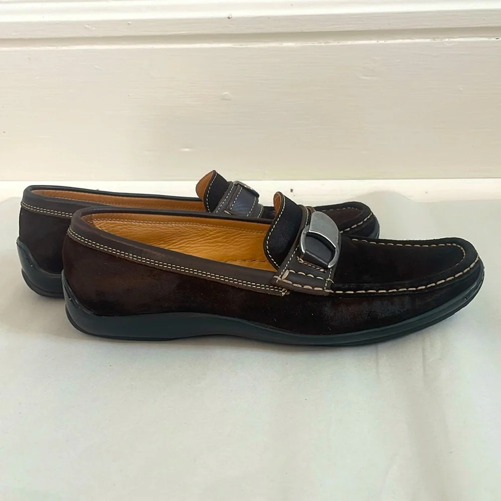 Barney’s Ny Women’s Size 6.5 Brown Suede Loafers With Buckle And Tan Stitching